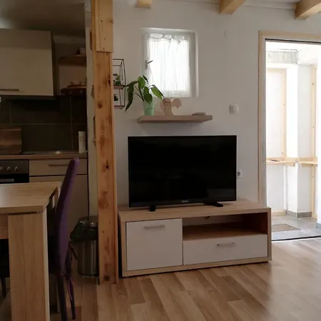 Tome Diklo Apartment Zadar