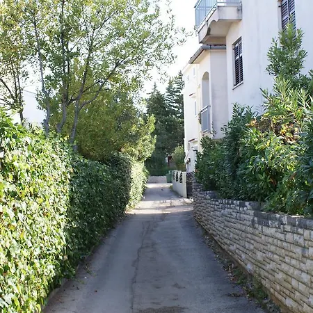 Tome Diklo Apartment Zadar