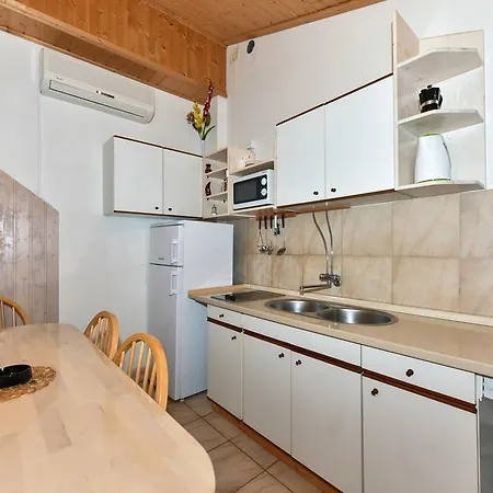 Tome Diklo Apartment